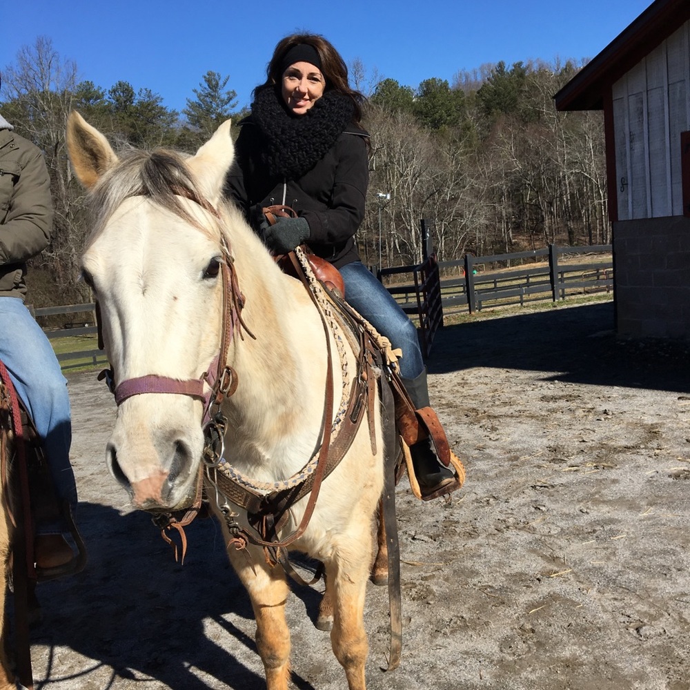 Meet your Posher, Melissa